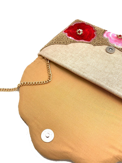 Pochette à perles florales dorées et roses