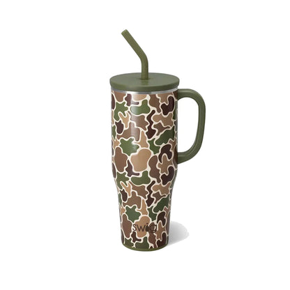Camouflage-patterned mug with a green lid and straw on a white background