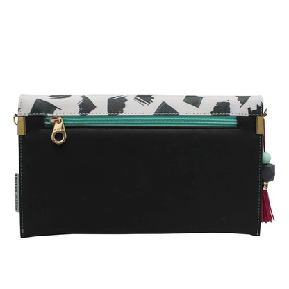 Pochette perlée à grandes feuilles